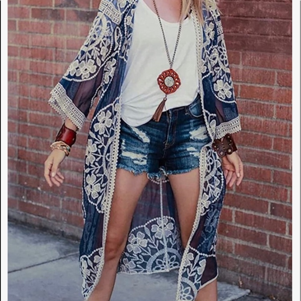 🌹♣️BNWT BEAUTIFUL KIMONO♣️🌹SEXY LACE COVER UP🌹♣️ONE SIZE FITS MOST(XS-XL)♣️🌹